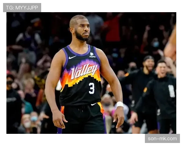 哈利伯顿挡拆频繁拉开空间 提升球队关键时刻组织效率